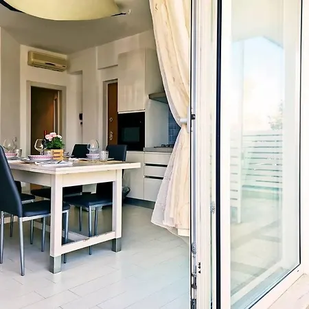 Apartment Fronte Mare Relax Con Corte Esterna *